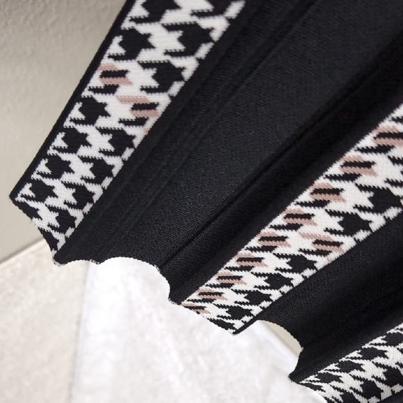 Aleezxa Paris Houndstooth Knit Pleated Skirt Button-Front Skirt - Picture 10 of 15